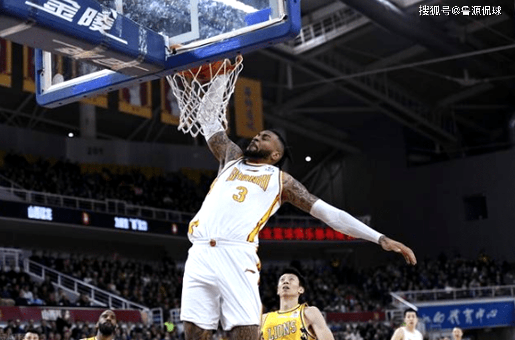 瓦伦西亚转会期篮板制胜，志在CBA季后赛名次提升，赛场秩序良好，资深球员宣示担当的简单介绍-澳门娱乐场